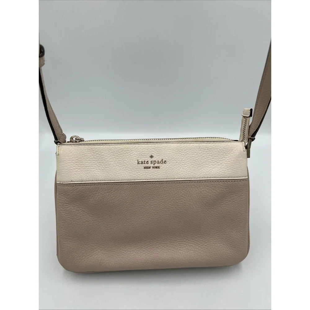 Kate Spade Leila Triple Gusset 2 Toned Pebbled Warm Beige White‎ Crossbody